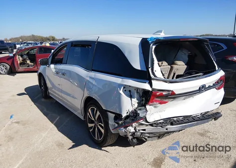 2021 Honda Odyssey Touring z USA, uszkodzony, nr VIN 5FNRL6H87MB034875